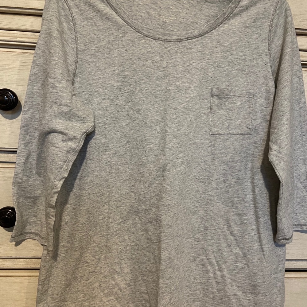 Top - Picture 2 of 2